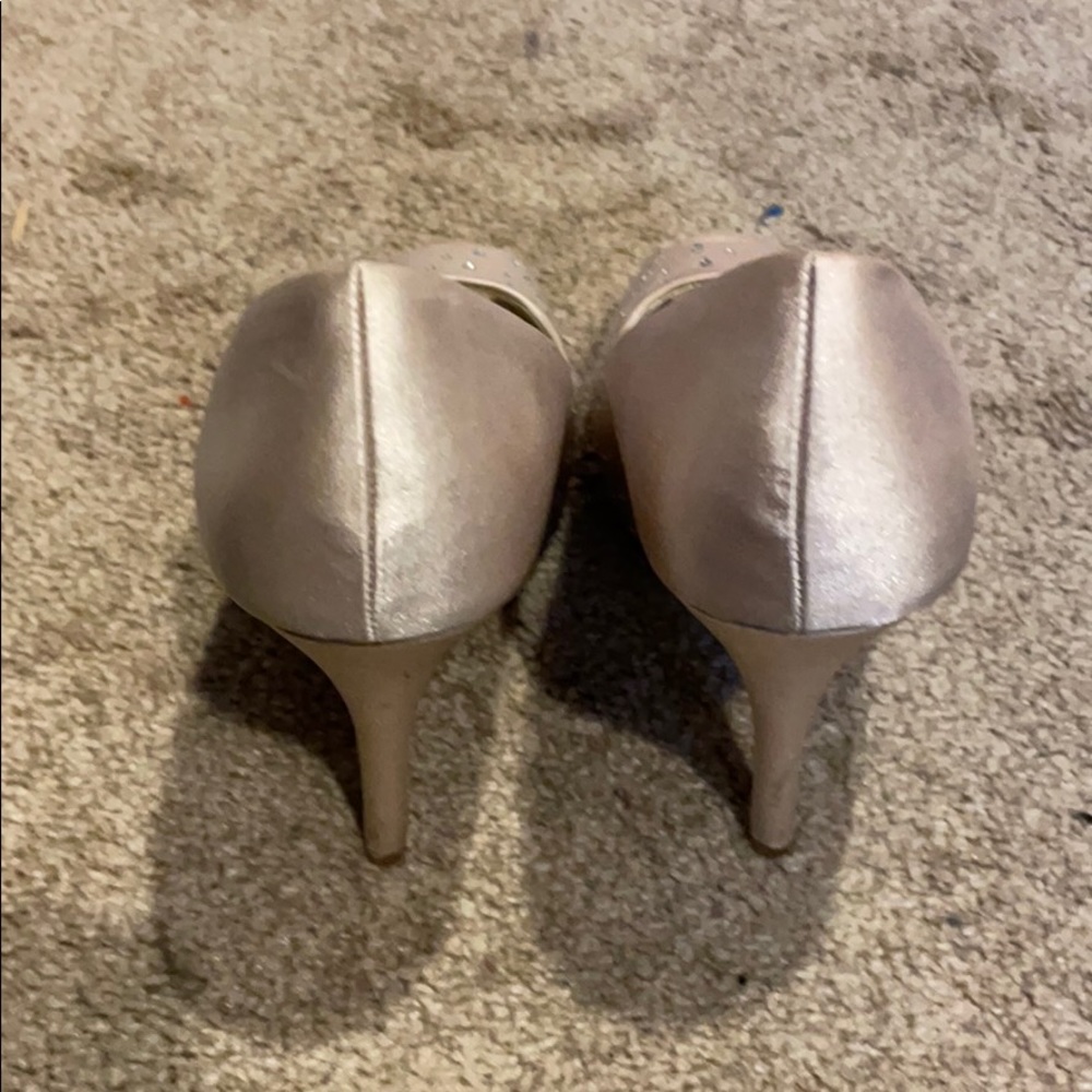 Heels - Picture 3 of 4